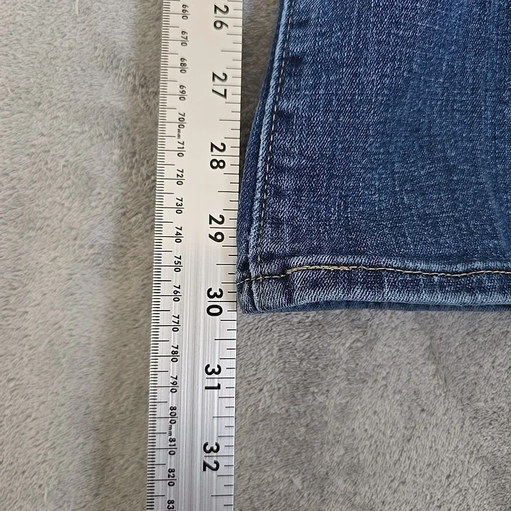 Levi's Classic Bootcut Jeans Womens‎ 10 Blue Mid Rise Medium Wash Stretch Denim